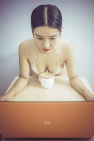 日韩精品欧美激情亚洲综合_720HD高清在线观看